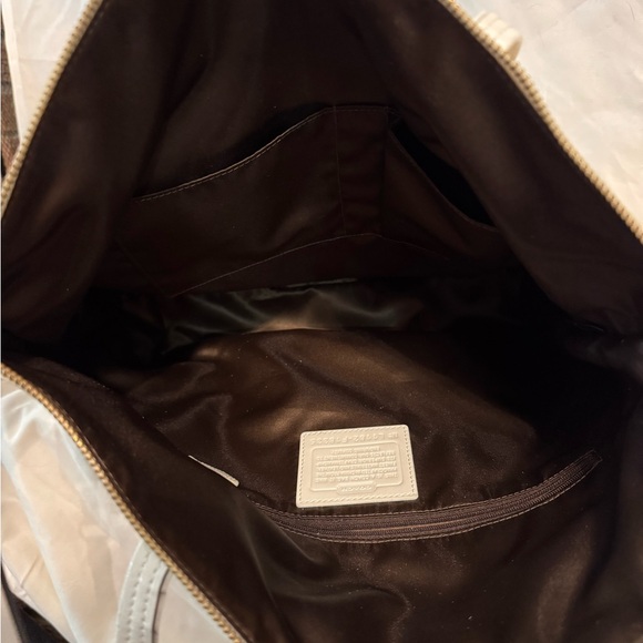 Authentic 2011 Coach Laura Signature Jacquard Tote Bag - White and Tan - Picture 8 of 10